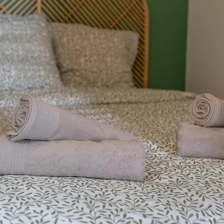 Centre - Proche Des Arenes Et De La Maison Carree Lejlighed *